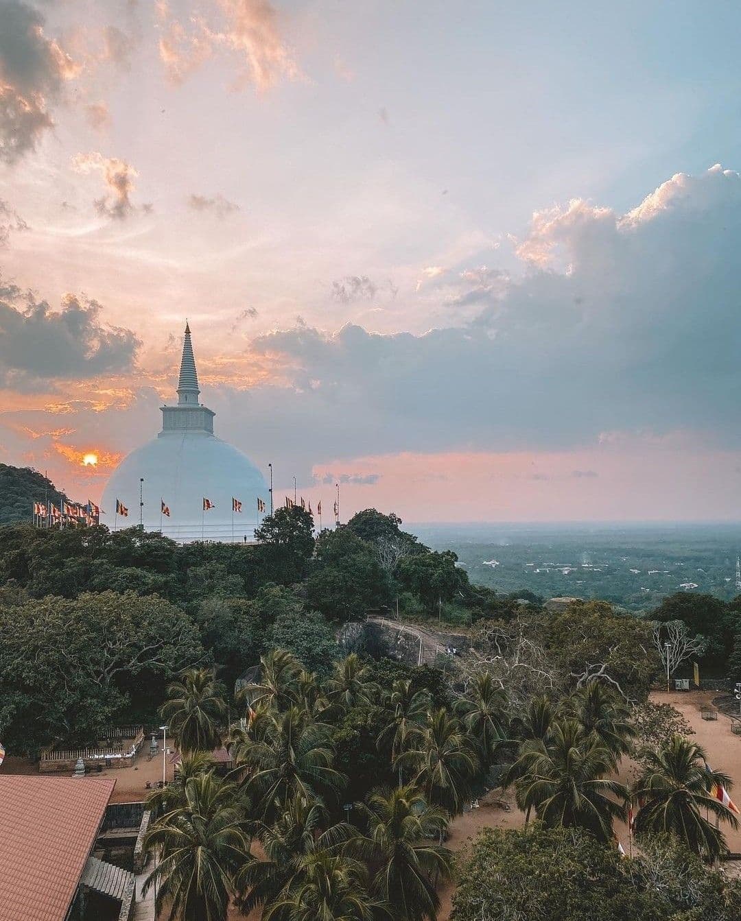 Day 4 – Anuradhapura ➜ Mihintale image 2
