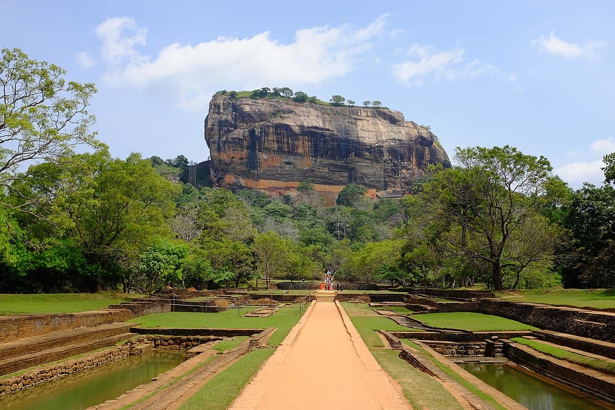 Day 5 – Anuradhapura ➜ Sigiriya image 3